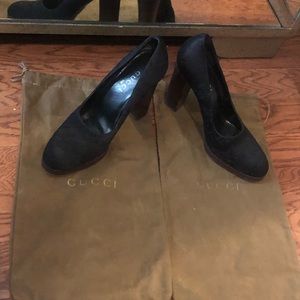 GUCCI lace pumps SZ 8